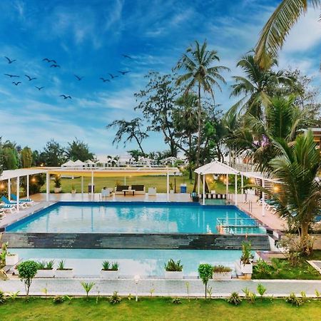 Foxoso La Beach Resort & Spa Gamle Goa Eksteriør billede