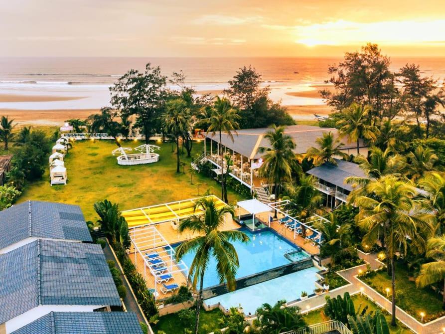 Foxoso La Beach Resort & Spa Gamle Goa Eksteriør billede